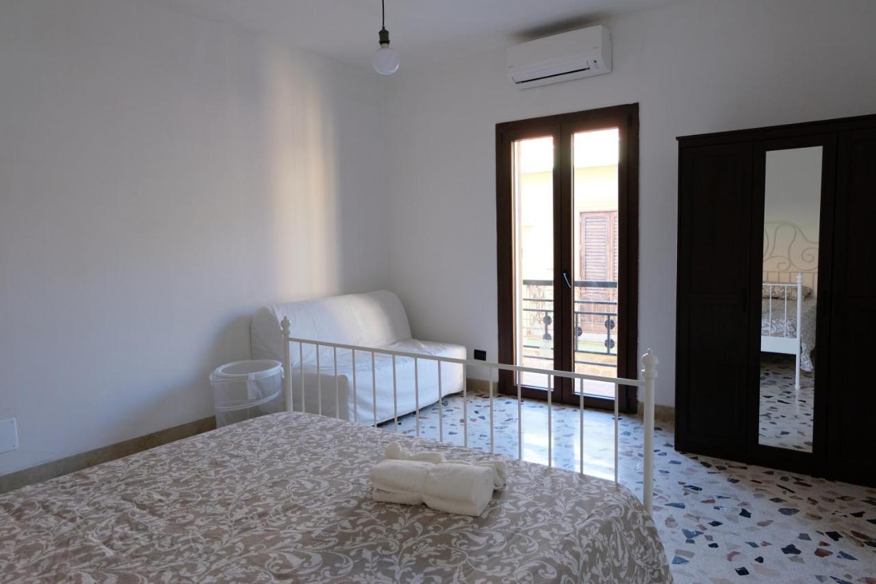 Rosalia'S Apartments Castel di Tusa Ngoại thất bức ảnh