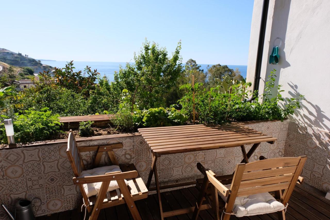 Rosalia'S Apartments Castel di Tusa Ngoại thất bức ảnh